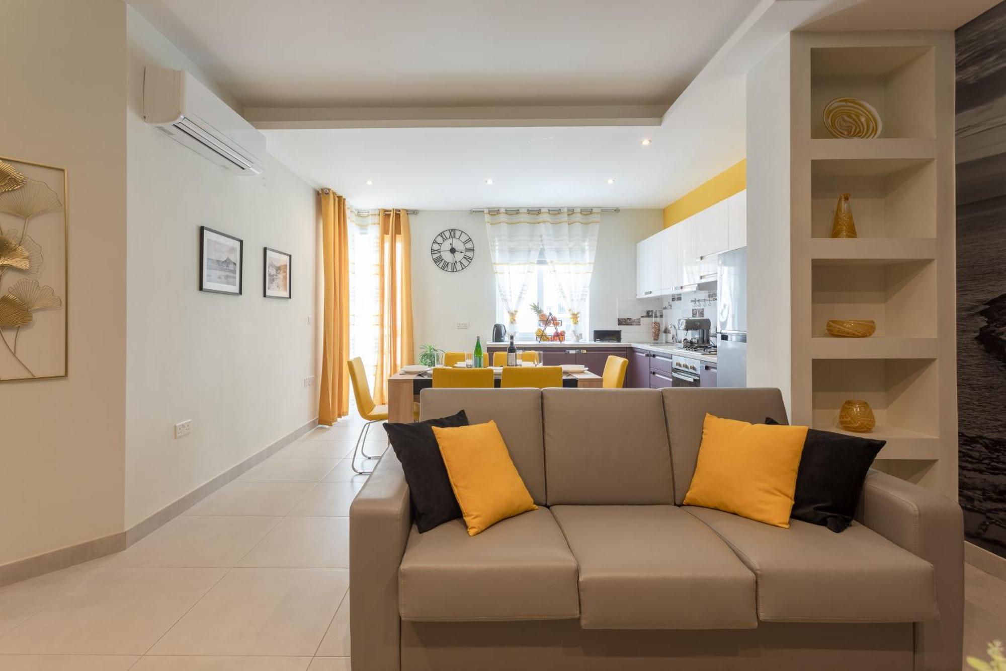 Red Rose Apartment Marsalforn Exterior photo
